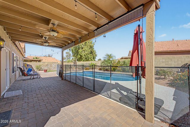 215 N STARBOARD Drive, Gilbert, AZ 85234
