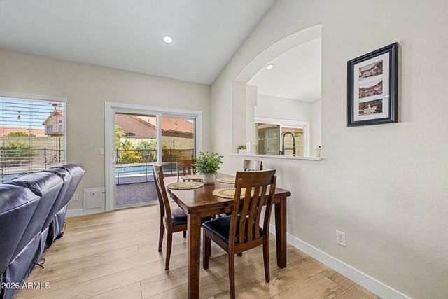 215 N STARBOARD Drive, Gilbert, AZ 85234
