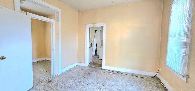 1307 S Harlan Avenue, Evansville, IN 47714