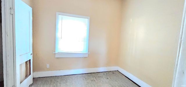 1307 S Harlan Avenue, Evansville, IN 47714