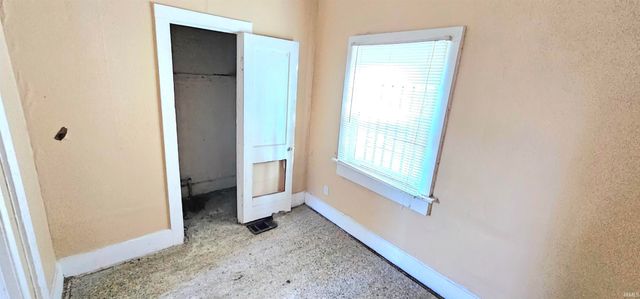 1307 S Harlan Avenue, Evansville, IN 47714