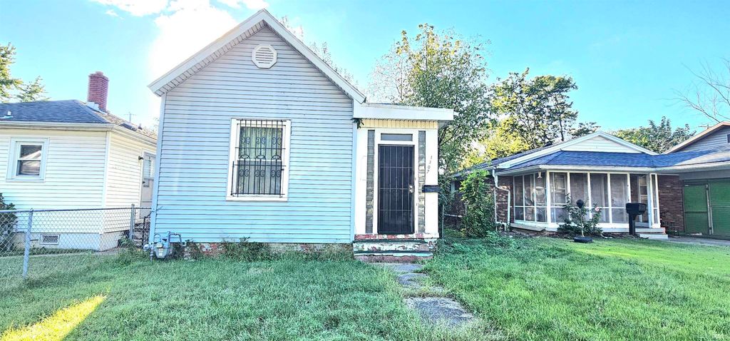 1307 S Harlan Avenue, Evansville, IN 47714