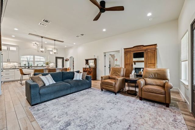 245 Creek Crossing Street, Alvord, TX 76225