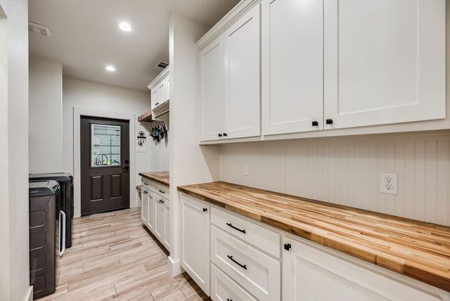 245 Creek Crossing Street, Alvord, TX 76225