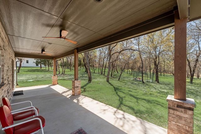 245 Creek Crossing Street, Alvord, TX 76225