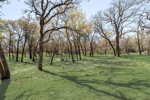 245 Creek Crossing Street, Alvord, TX 76225