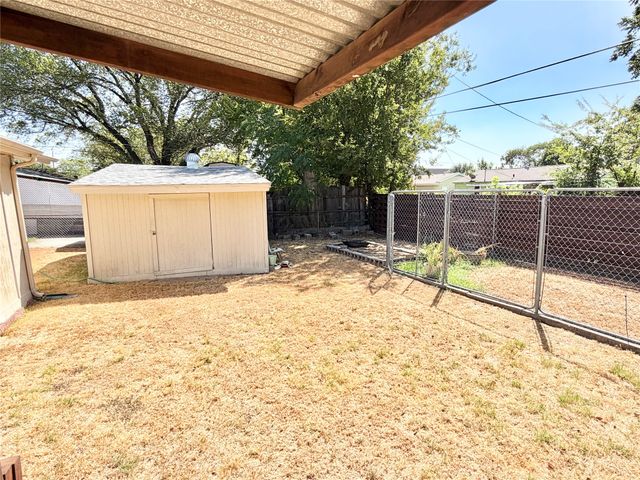 2414 Himes Street, Irving, TX 75060
