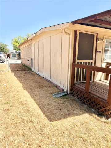 2414 Himes Street, Irving, TX 75060