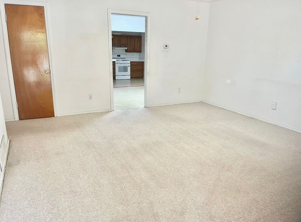 2414 Himes Street, Irving, TX 75060 — photo 2