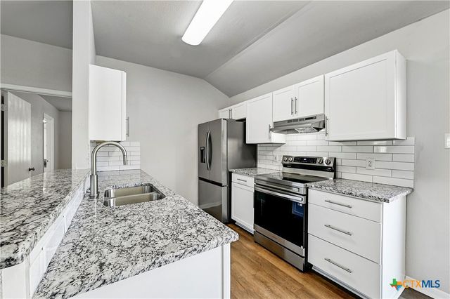 1406 E Downs Avenue, Temple, TX 76501