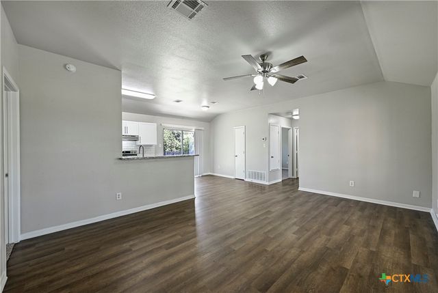 1406 E Downs Avenue, Temple, TX 76501