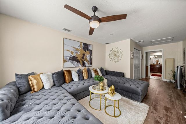 7799 NE 20TH COURT, Ocala, FL 34479