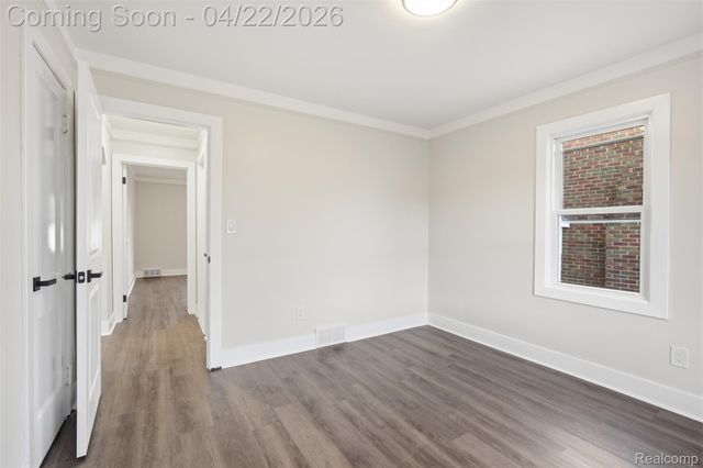 23304 Oak Street, Dearborn, MI 48128