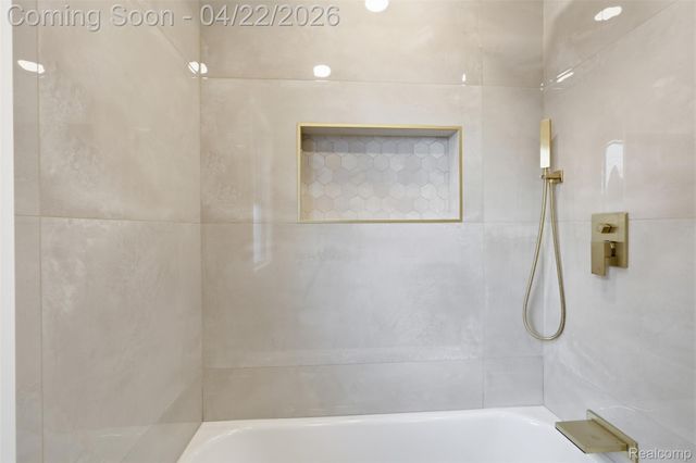 23304 Oak Street, Dearborn, MI 48128