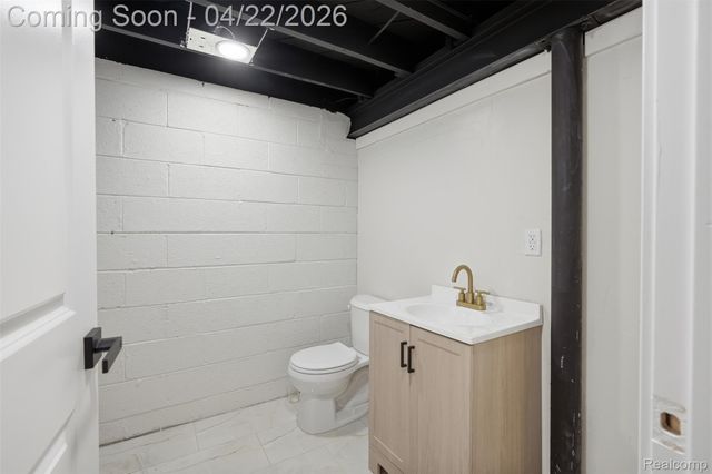 23304 Oak Street, Dearborn, MI 48128