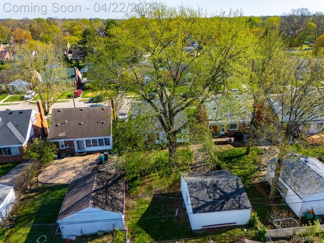 23304 Oak Street, Dearborn, MI 48128