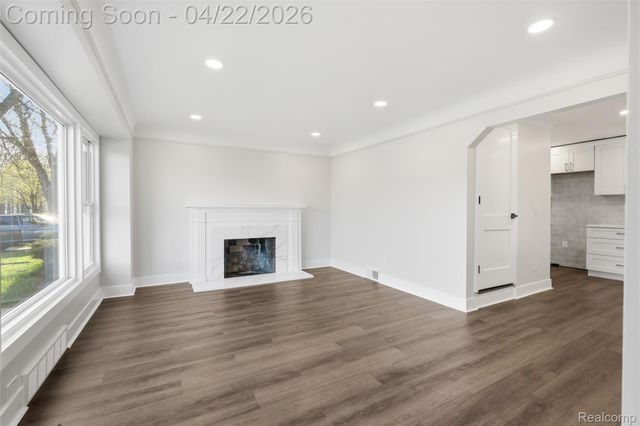 23304 Oak Street, Dearborn, MI 48128