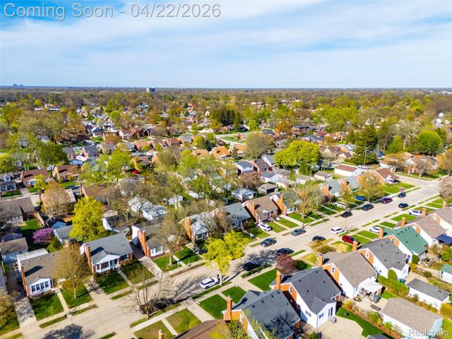 23304 Oak Street, Dearborn, MI 48128