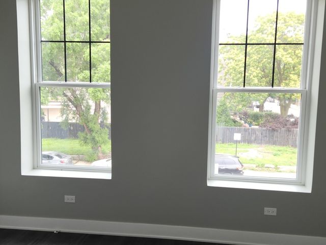 1023 E 45th Street 2, Chicago, IL 60653