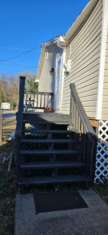 1719 Gordon AVE, Roanoke, VA 24014