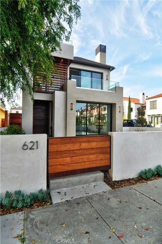 621 Narcissus Avenue, Corona Del Mar, CA 92625