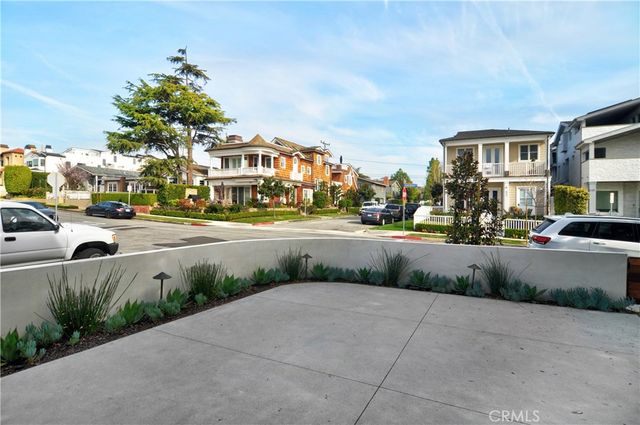 621 Narcissus Avenue, Corona Del Mar, CA 92625