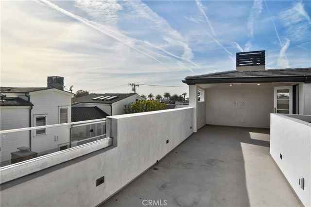 621 Narcissus Avenue, Corona Del Mar, CA 92625