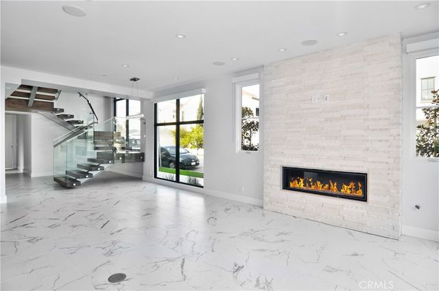 621 Narcissus Avenue, Corona Del Mar, CA 92625