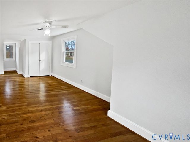 203 Crestwood Dr, Colonial Heights, VA 23834