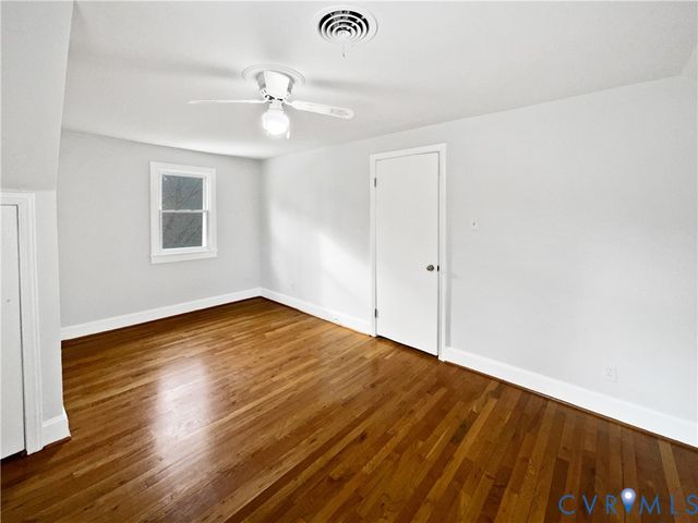 203 Crestwood Dr, Colonial Heights, VA 23834