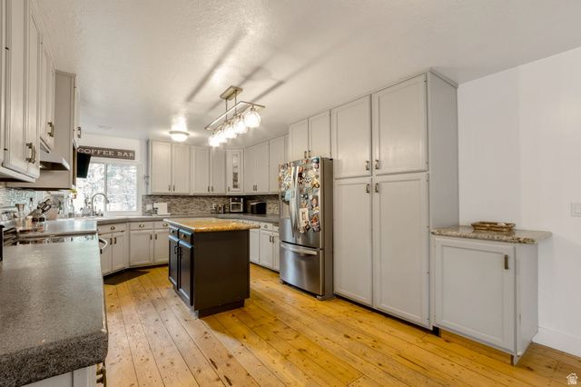 8149 S DEER RUN WAY, South Weber, UT 84405