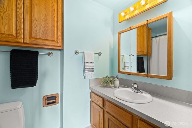 7944 Spartan Court SE, Olympia, WA 98503