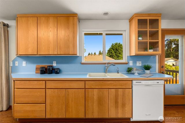 7944 Spartan Court SE, Olympia, WA 98503