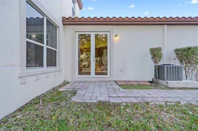 9243 SW 170th Ave, Miami, FL 33196