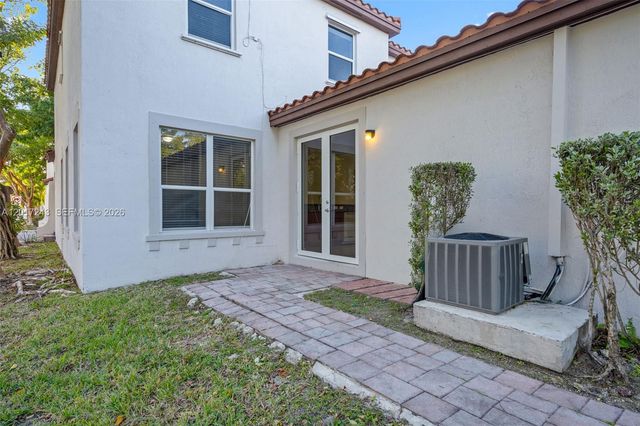 9243 SW 170th Ave, Miami, FL 33196