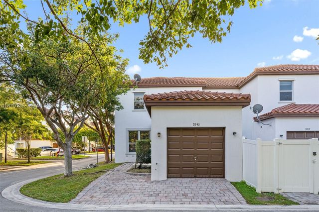 9243 SW 170th Ave, Miami, FL 33196