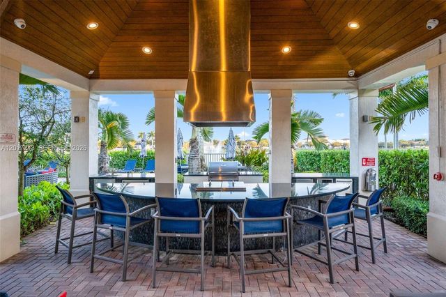9243 SW 170th Ave, Miami, FL 33196