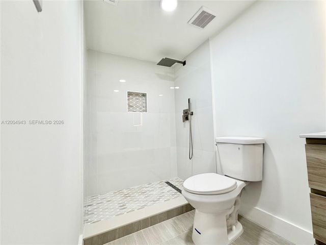 3361 NW 47th Terrace 329, Lauderdale Lakes, FL 33319
