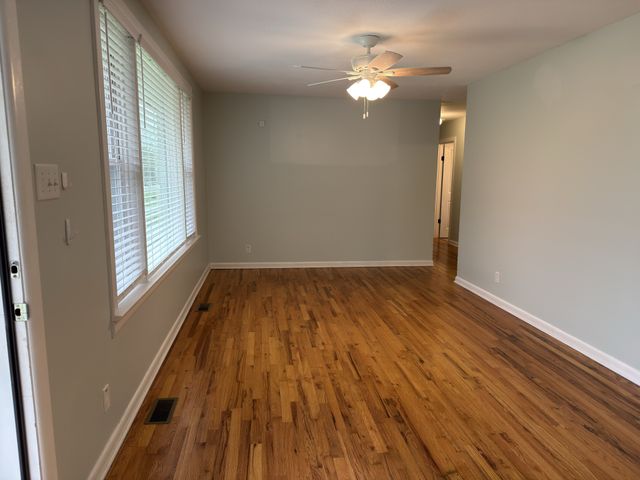 209 Old Trenton Rd, Clarksville, TN 37040