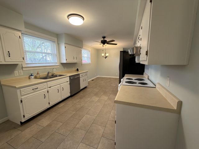 209 Old Trenton Rd, Clarksville, TN 37040