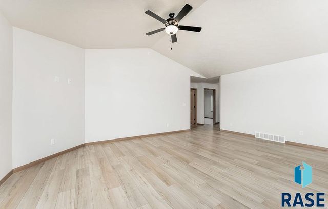 601 N Union Ave Avenue, Sioux Falls, SD 57110