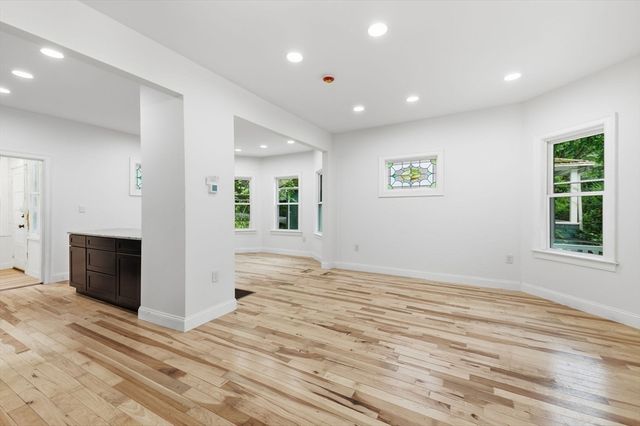 71 Cottage Street, Boston, MA 02132