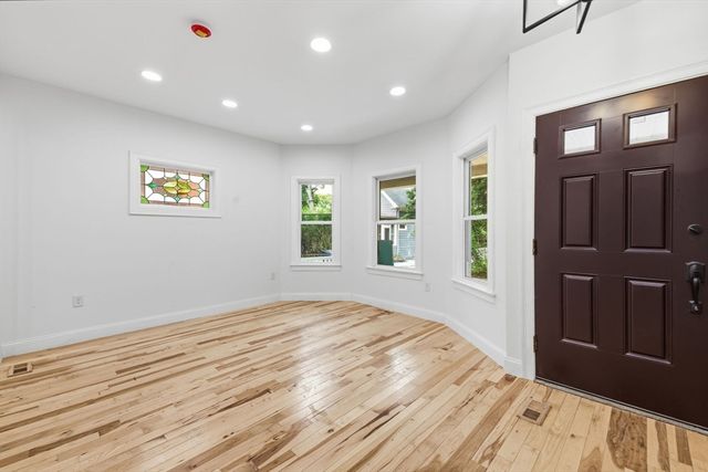 71 Cottage Street, Boston, MA 02132