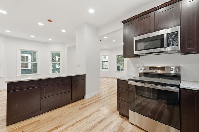 71 Cottage Street, Boston, MA 02132