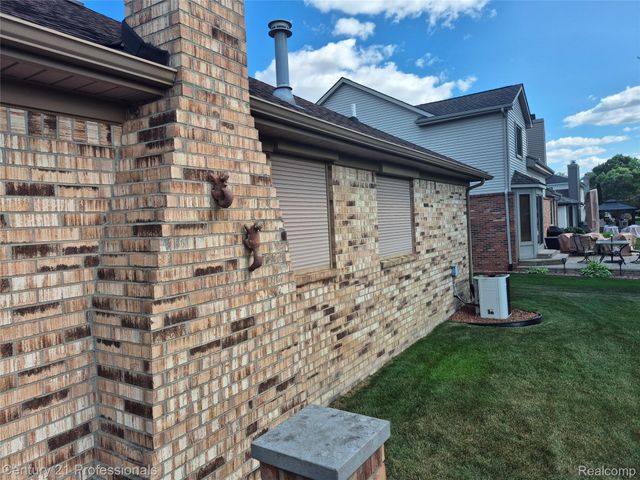 53639 Cranston Drive, Macomb Township, MI 48042