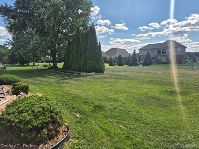 53639 Cranston Drive, Macomb Township, MI 48042