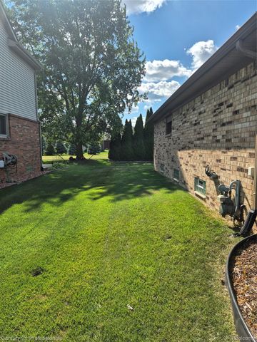 53639 Cranston Drive, Macomb Township, MI 48042