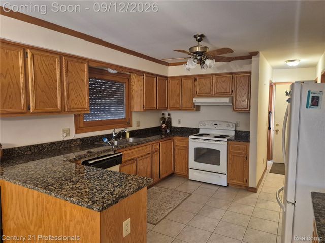 53639 Cranston Drive, Macomb Township, MI 48042