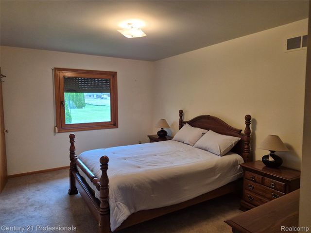 53639 Cranston Drive, Macomb Township, MI 48042