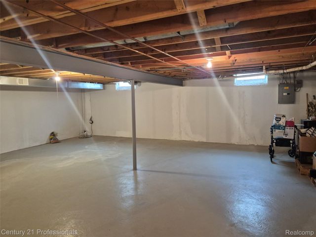 53639 Cranston Drive, Macomb Township, MI 48042